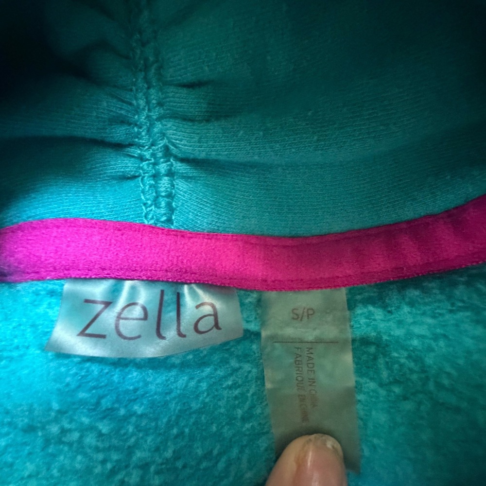 Zella Womens Cowl Neck Sweatshirt Teal Blue Pullover Thumbholes Size Small - Picture 3 of 3